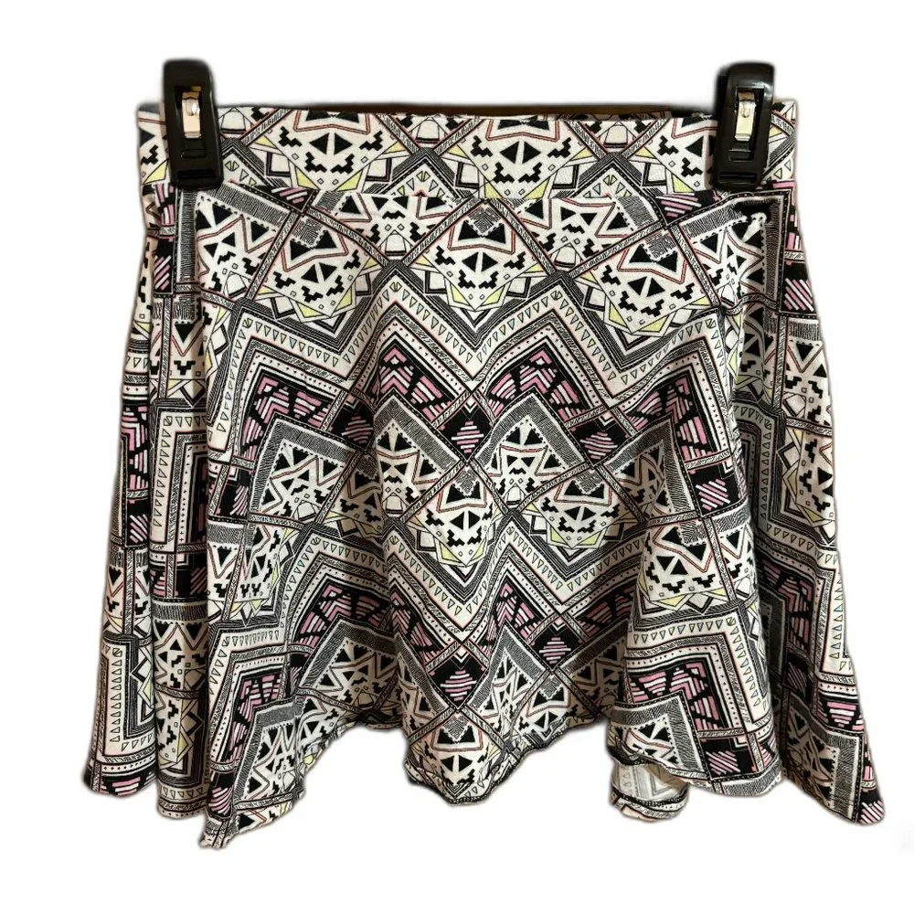 Pink Victoria Secret Geometric Print Circle Skirt Size Small‎